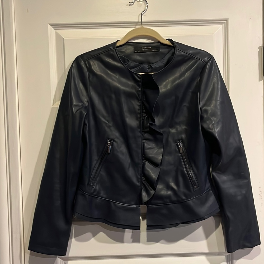 Zara Basics navy, cropped, faux leather jacket w/ruffle detail, size L (~size 8)